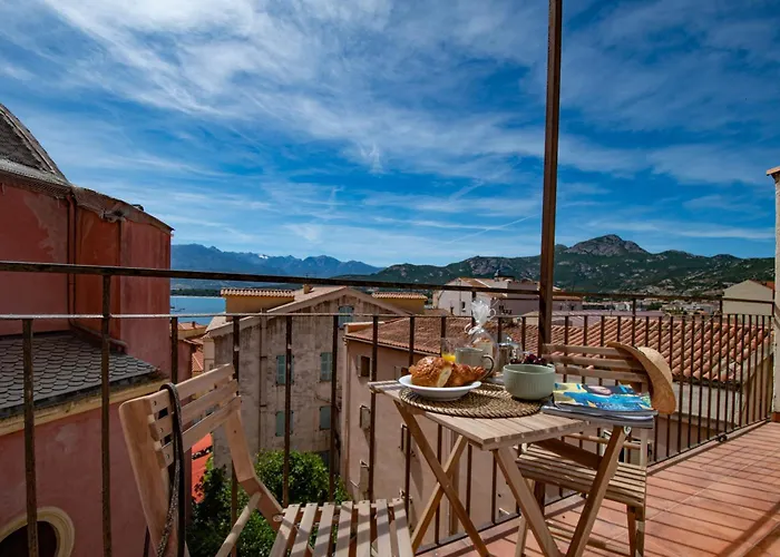 Lume Vue Au Coeur A Deux Pas Port Citadelle *